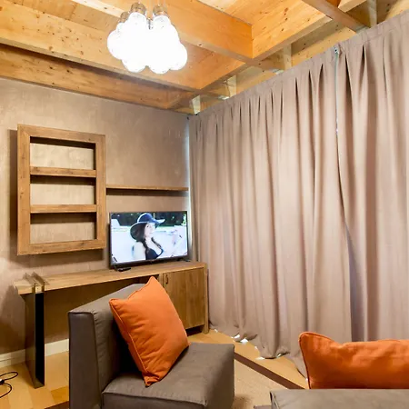 Florian Maison אתר נופש